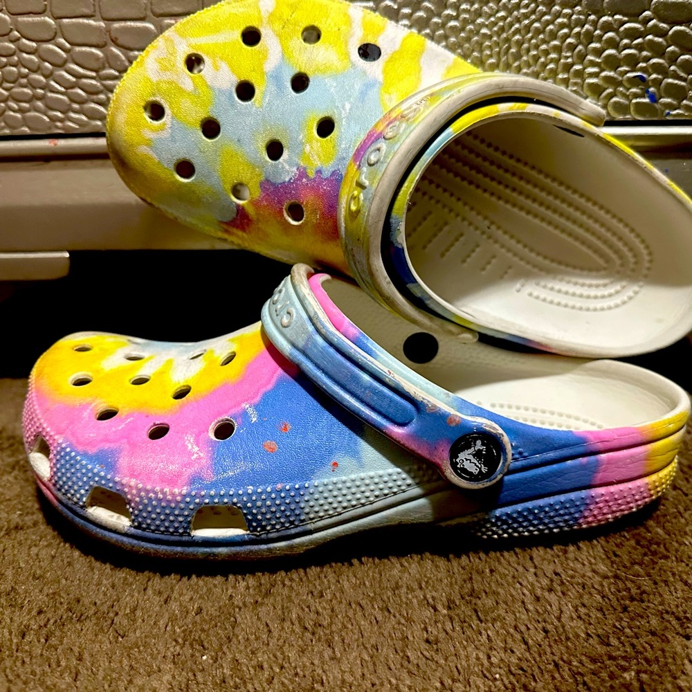 Crocs - Picture 2 of 4